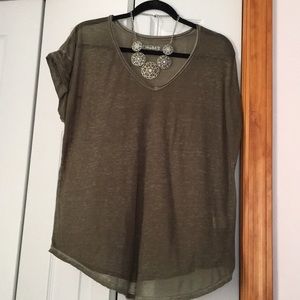 Army green short sleeve V-neck T-shirt